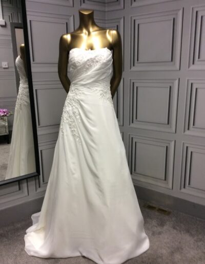 wedding dress chiffon ruching strapless